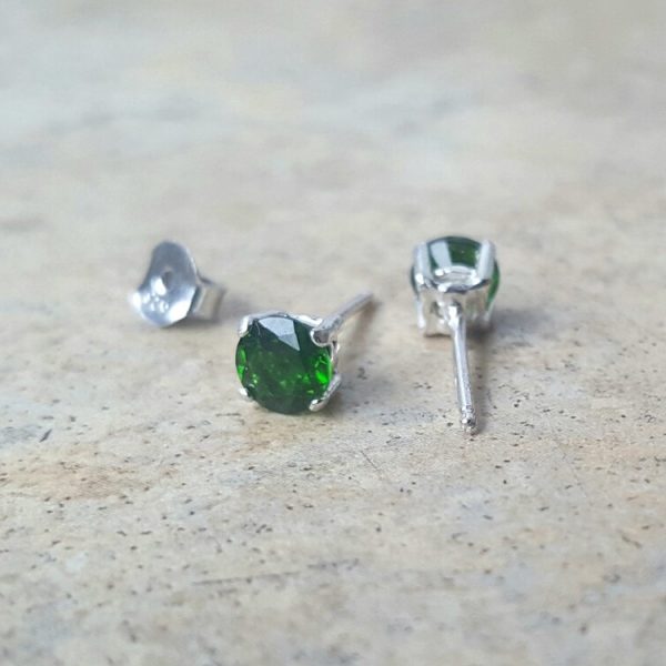 5mm Chrome Diopside stud earrings in Sterling Silver or Gold - Image 3