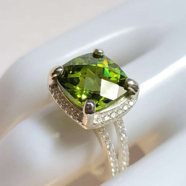 Peridot Ring - Large Peridot cushion checkerboard ring in Sterling Silver - Image 2