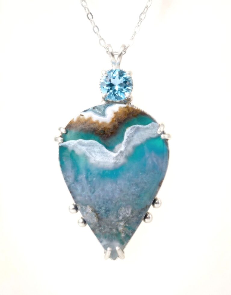 plume-doubelt-bluetopaz